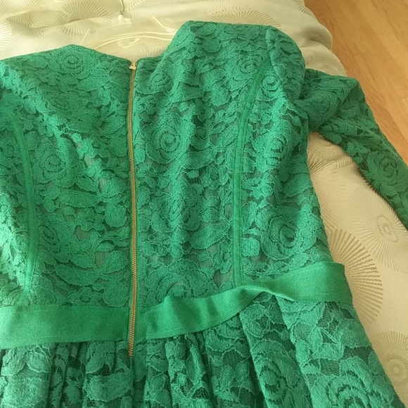 NWT Lace Dress - Picture 6 of 6